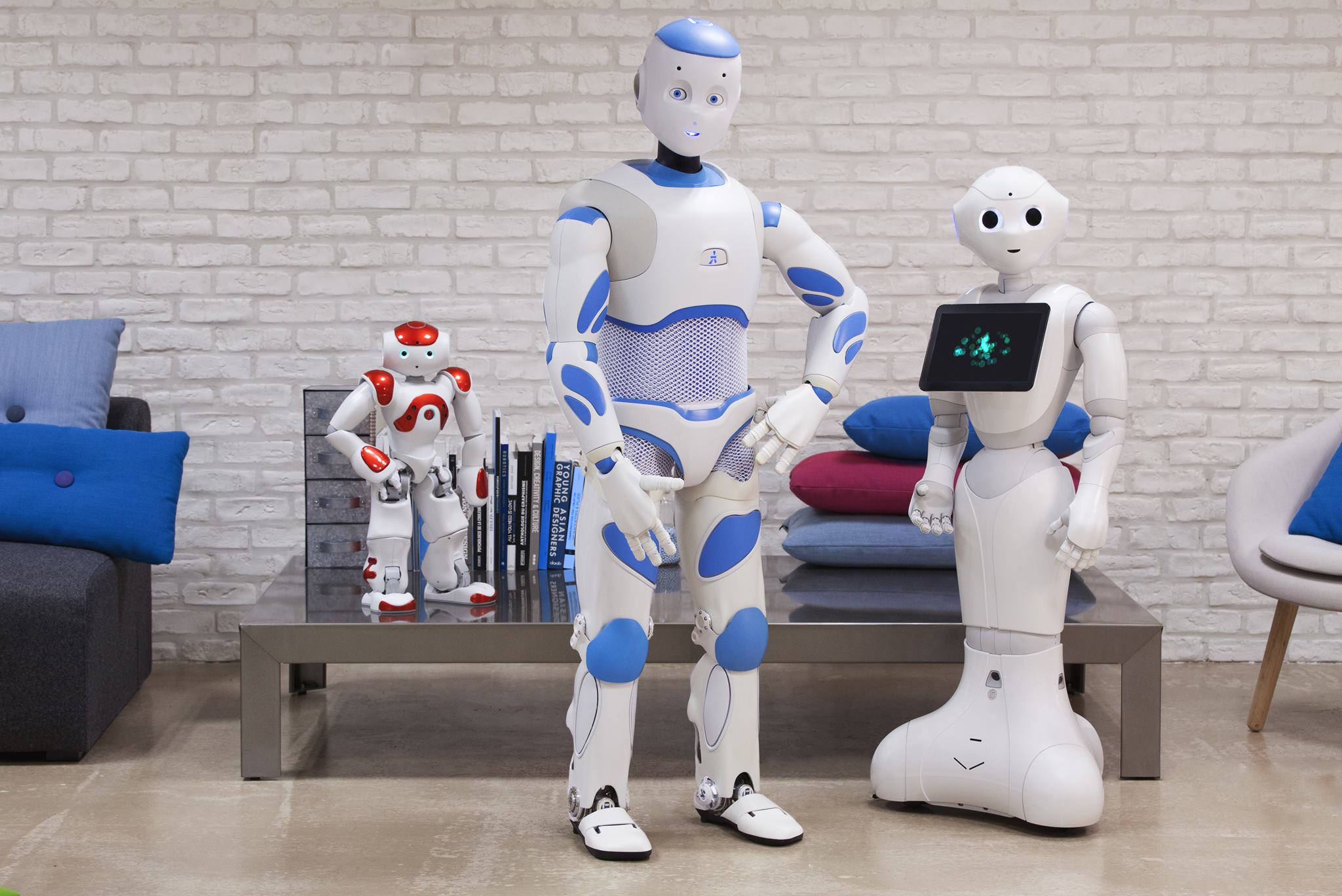 Бытовые роботы это. Робот. Современные роботы. Роботы-помощники. Домашний робот.