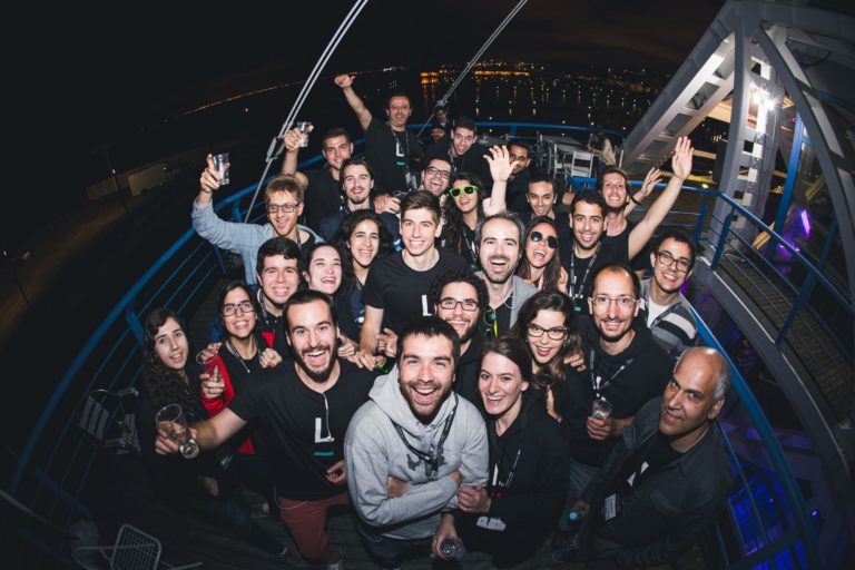 Landing.jobs Landing.careers