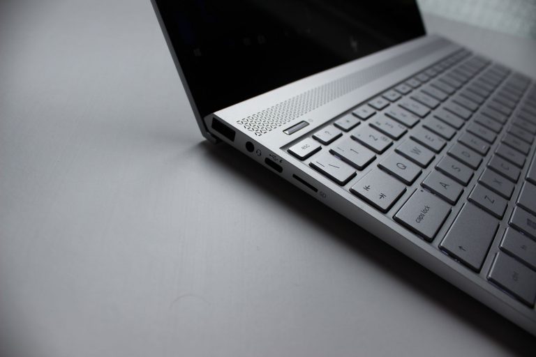 InSpectre Spectre Meltdown