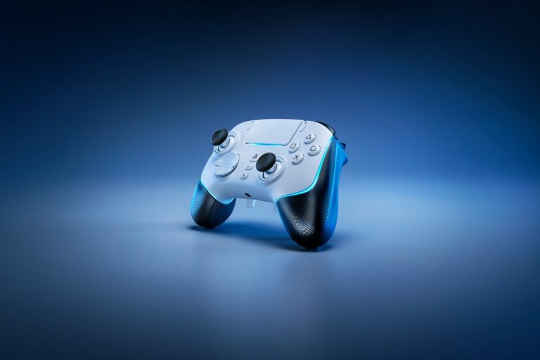 Razer Wolverine V2 Pro