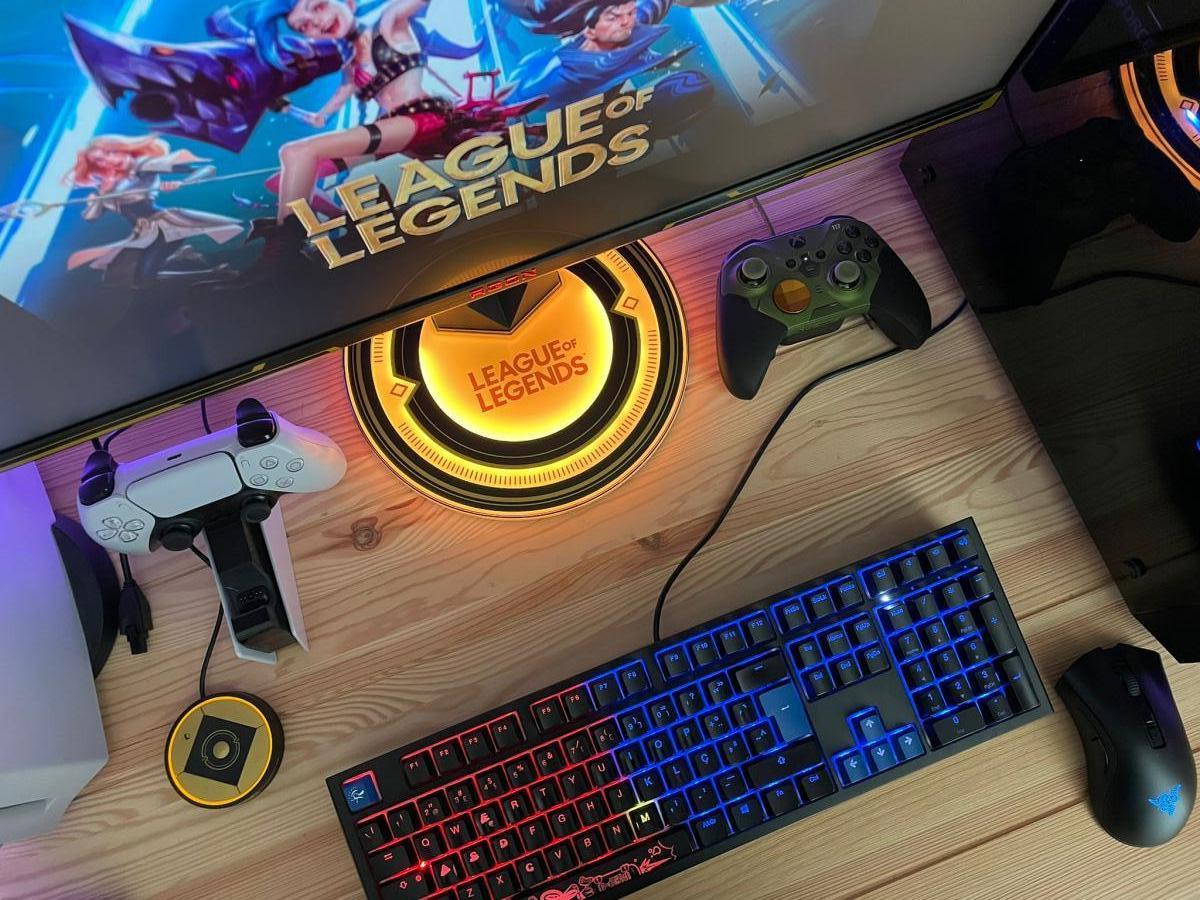 AOC AGON PRO AG275QXL - League of Legends Edition